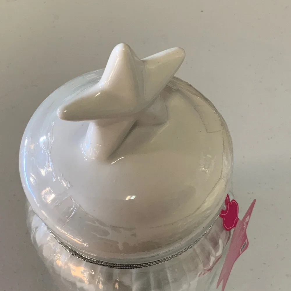 White Star Lid Glass Jar With 150 Cotton Balls